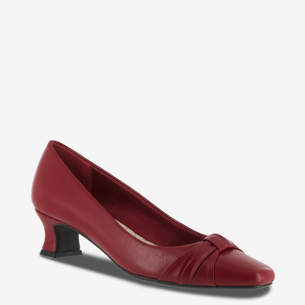 Easy Street Red Waive Pumps Hourglass Block Kitten Heel Ruched Square Toe 7.